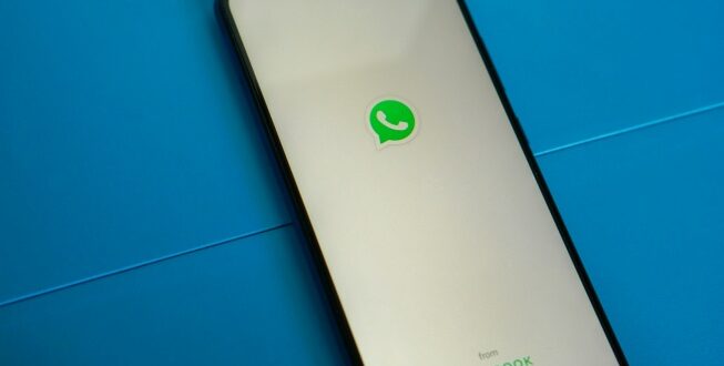 WhatsApp Call Mau Dibatasi? Kata Menkominfo Begini...