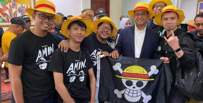 Anies Ketahuan Ngefans One Piece? Bendera Bajak Laut Berkibar, Ada Apa Jelang 17-an?