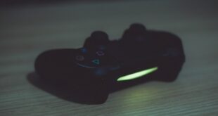 Sony Siapkan PS6 Versi Mungil Penantang Nintendo Switch?