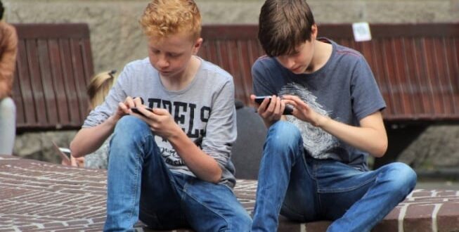 Facebook Kini Punya Fitur Baru Buat Remaja Indonesia, Lebih Aman?