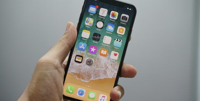 iPhone Terkunci Bikin Panik? Ini Jurus Ampuh Buka Kuncinya (Update 2025!)