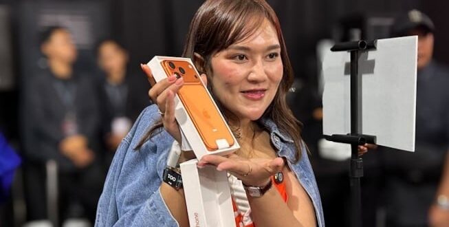 Demi iPhone 17, Rela Bangun Pagi Buta dan Antre Sehari Semalam!