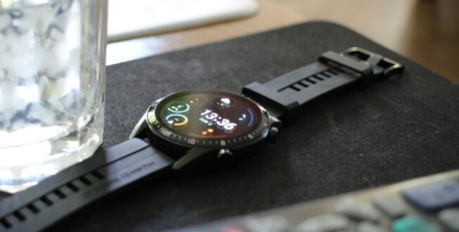 Smartwatch Budget-Friendly, Baterai Tahan Lama, Gak Perlu Sering Isi Daya