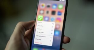 WhatsApp Makin Canggih! Latar Belakang Video Call Bisa Dibikin AI, Chatting Jadi Lebih Ekspresif dengan Stiker Baru