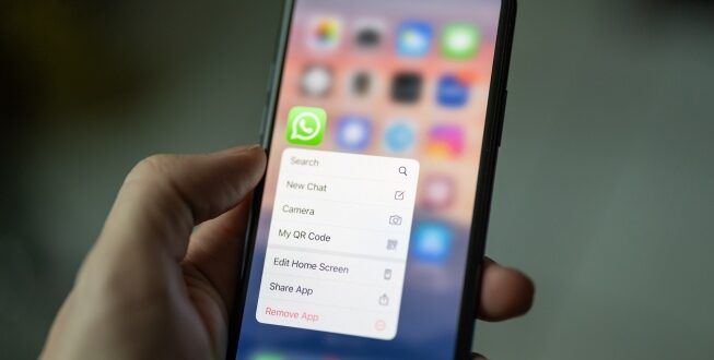 WhatsApp Makin Canggih! Latar Belakang Video Call Bisa Dibikin AI, Chatting Jadi Lebih Ekspresif dengan Stiker Baru
